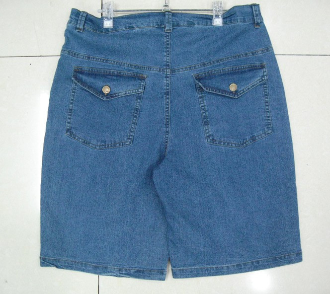 Female stretch jeans shorts - Click Image to Close